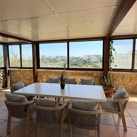 Villa King Of The Valley One Of One Is-Swieqi