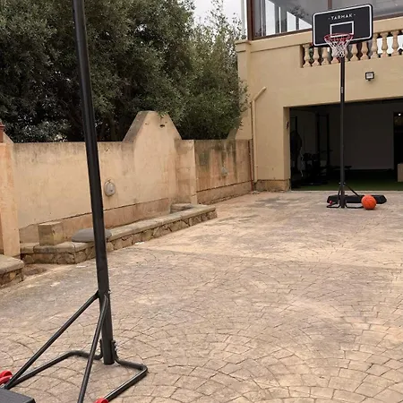 Villa King Of The Valley One Of One Is-Swieqi